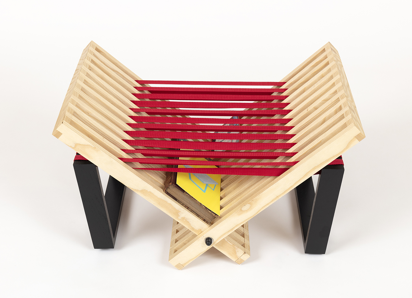 Belt Chair By Atelier Oï SANS LIGNE ESTHETIQUE - Home
